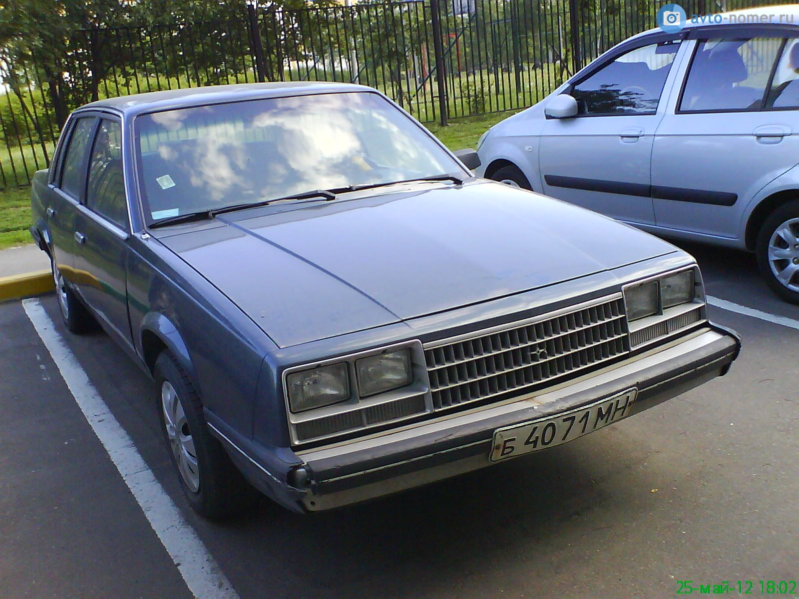 б 4071 МН, Chevrolet Celebrity 1st gen 4-door Sedan (W19; A-body), 1981–1985
