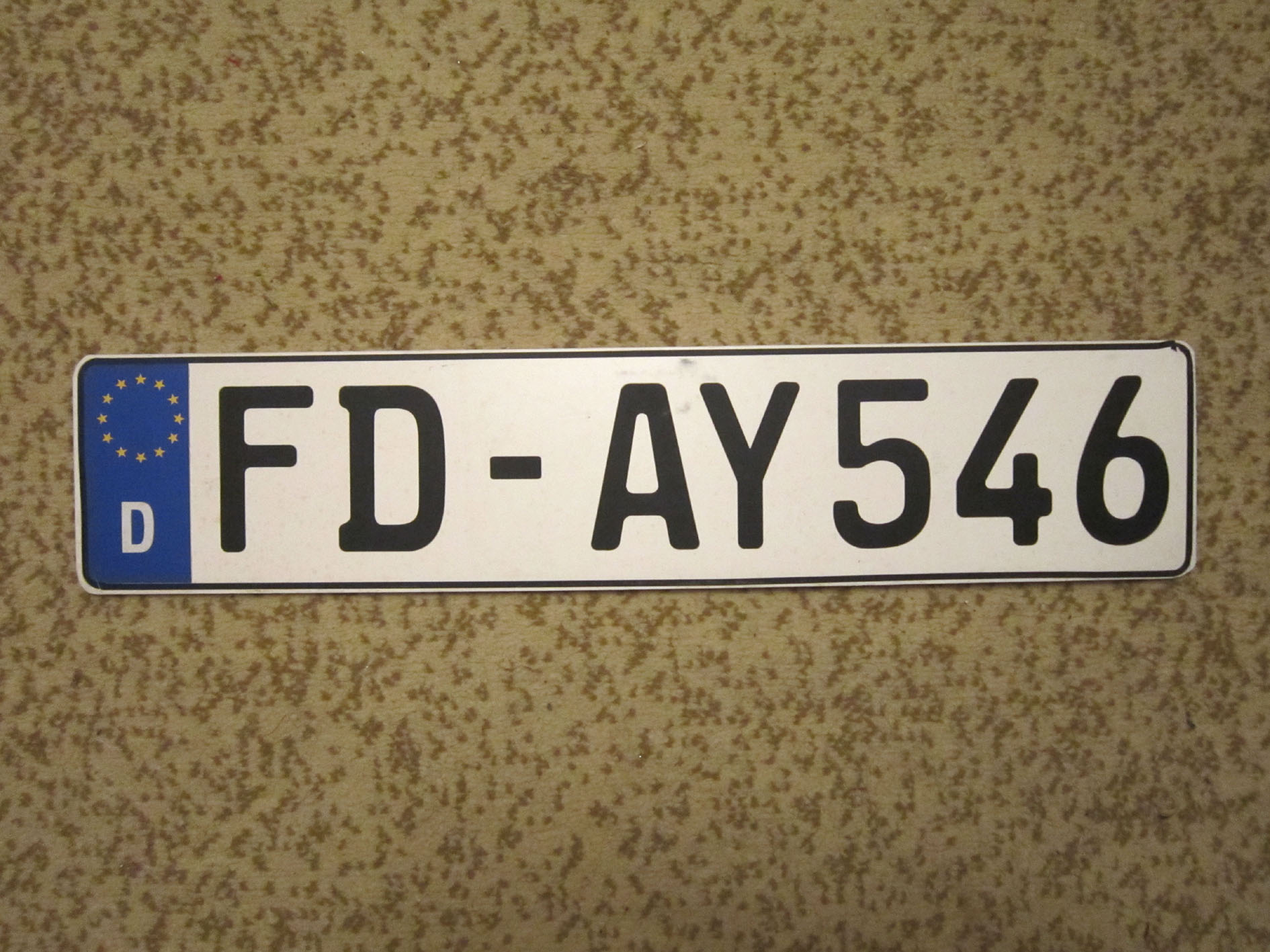 Какие номера в германии. Номерные знаки Германии. Немецкие номера авто. Автомобильный номерной знак. Номерной знак автомобиля Германии.