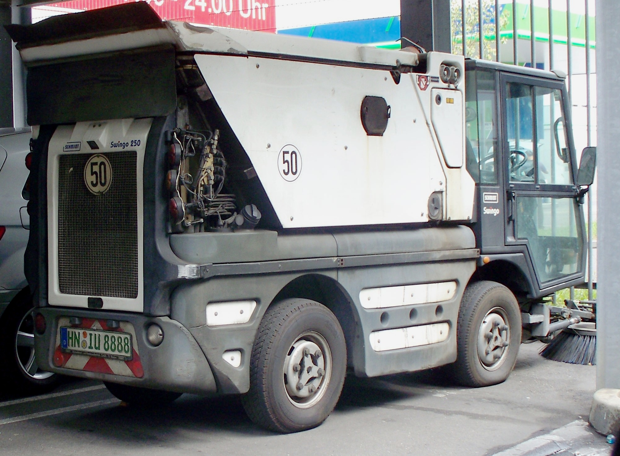 HN IU 8888, Aebi Schmidt Swingo 