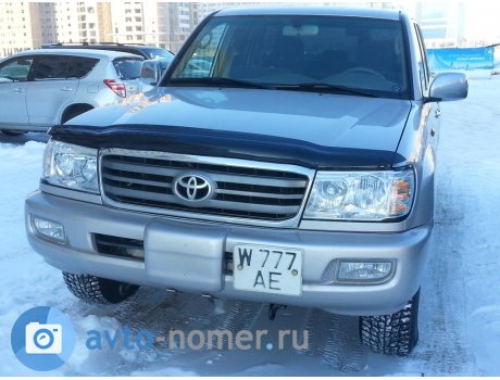 W 777 AE, Toyota Land Cruiser
