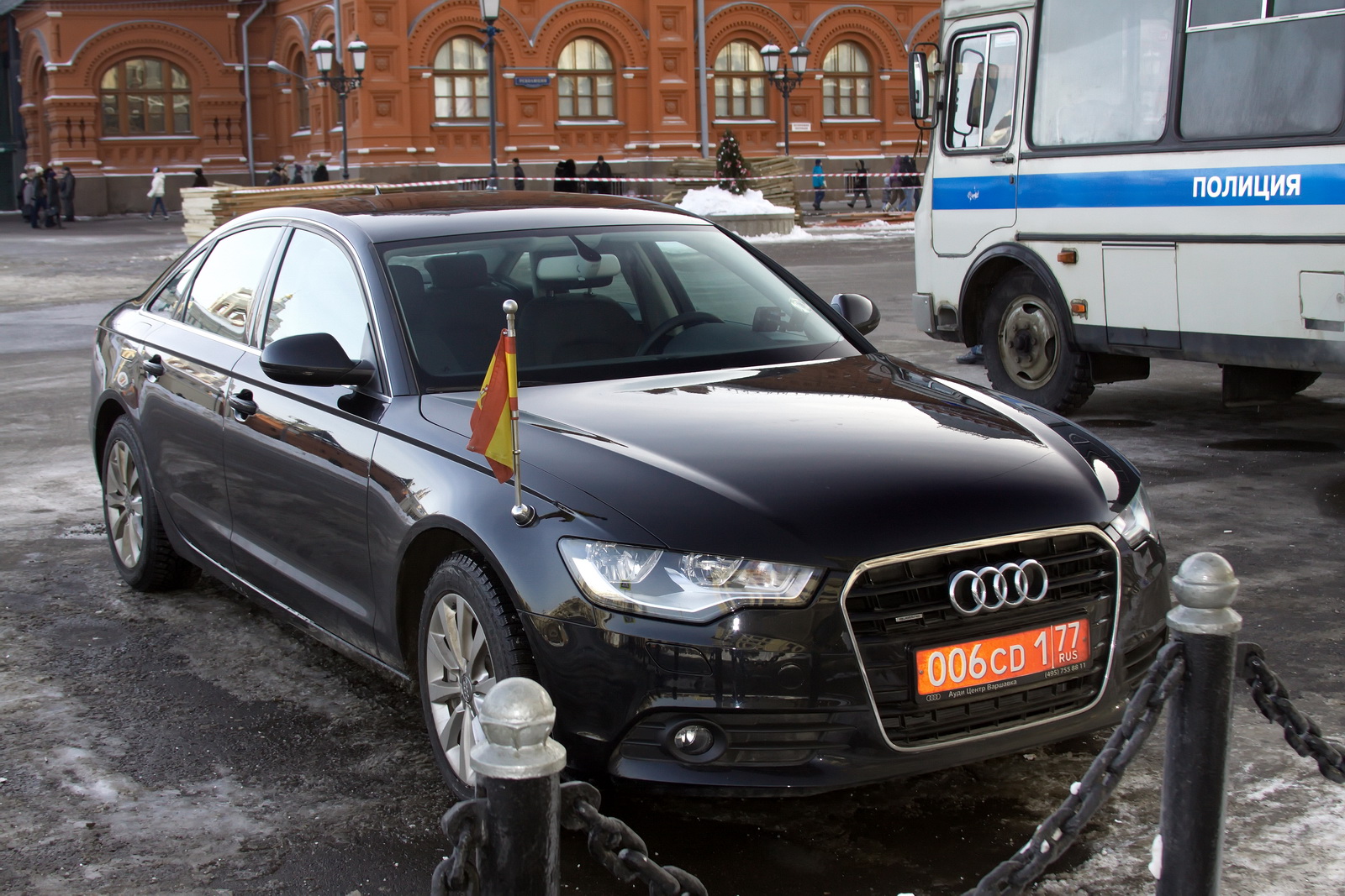 006 CD 1 77, Audi A6 