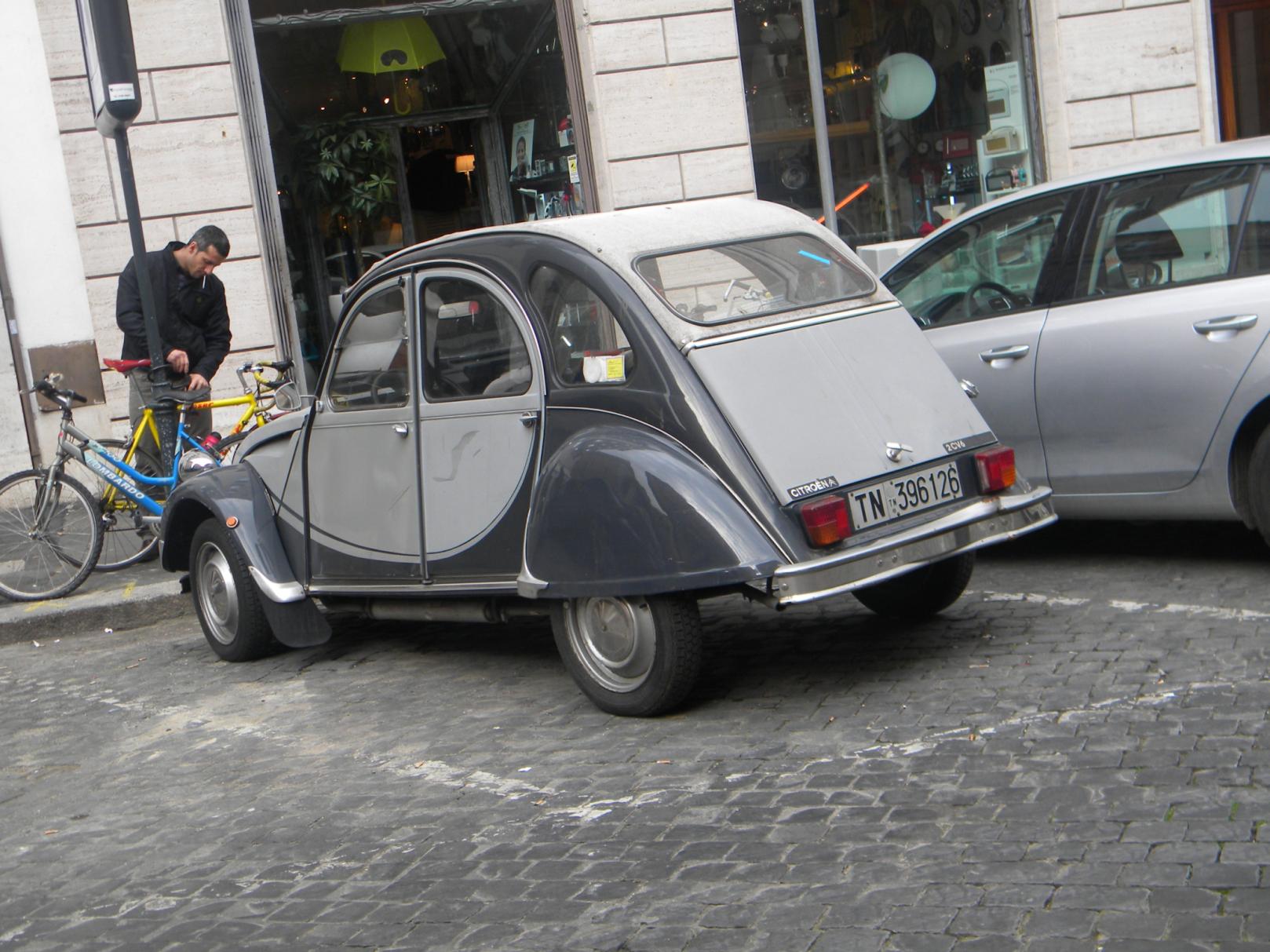 TN 396126, Citroёn 2CV 1st gen Sedan, 1949–1990