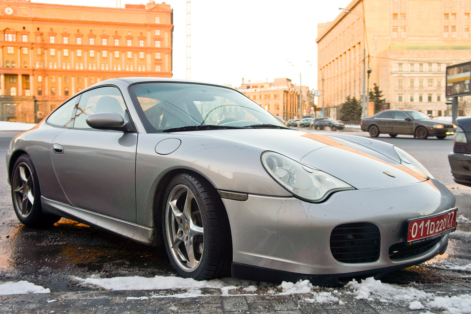 011 D 220 77, Porsche 911 5th gen Coupé (996), 1997–2006