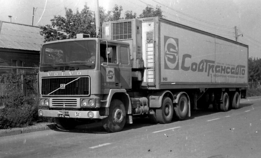 1447 АВЕ, Volvo F12 