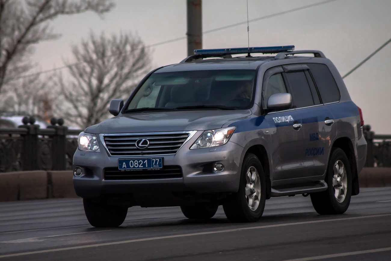 а 0821 77, Lexus LX 3rd gen (J200), 2007–2012