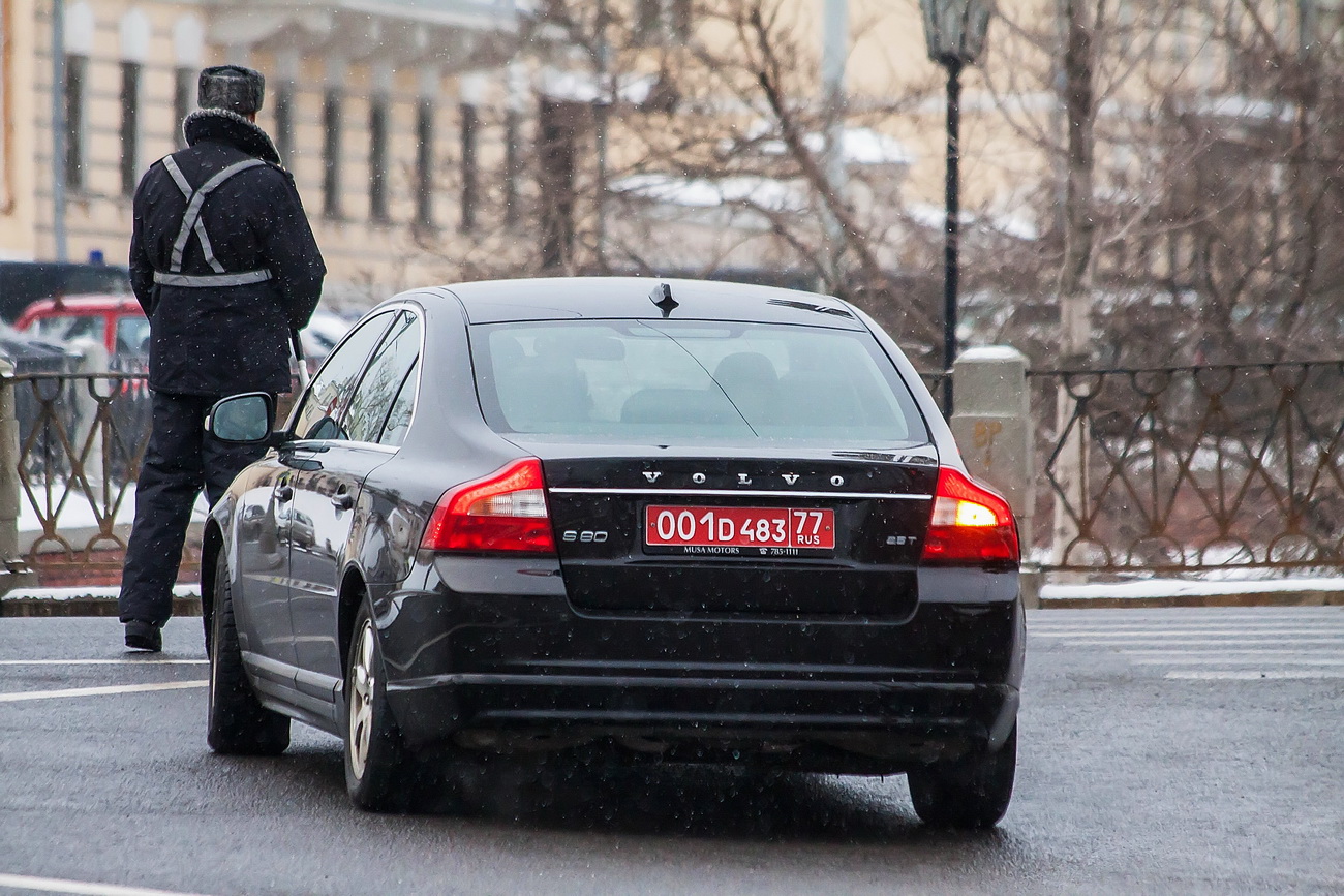 001 D 483 77, Volvo S80 2nd gen to be resorted