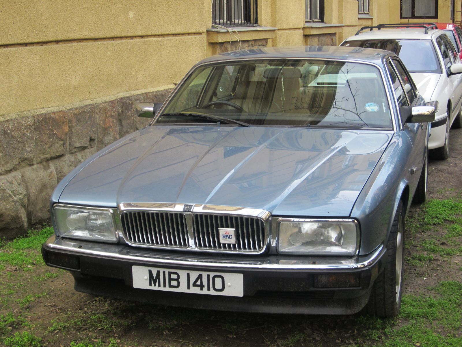 MIB1410, Jaguar Sovereign 