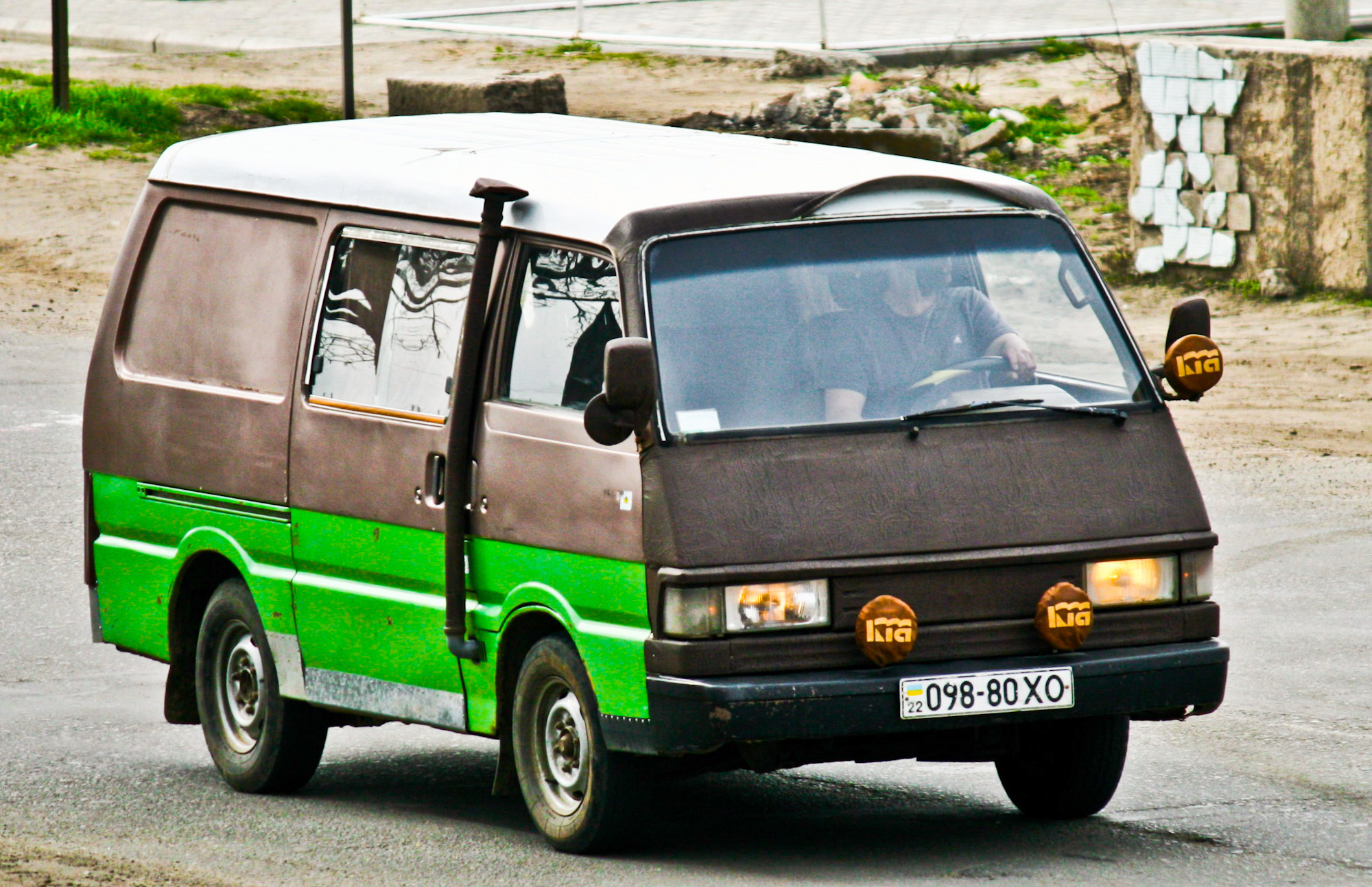 22 098-80 XO, Kia Besta 1st gen (J2), 1990–1997