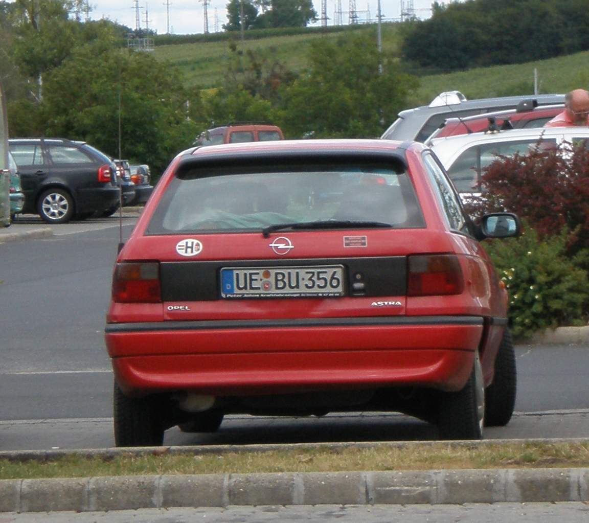 UE BU 356, Opel Astra 1st gen 3-door Hatch (F; T92), 1991–1998