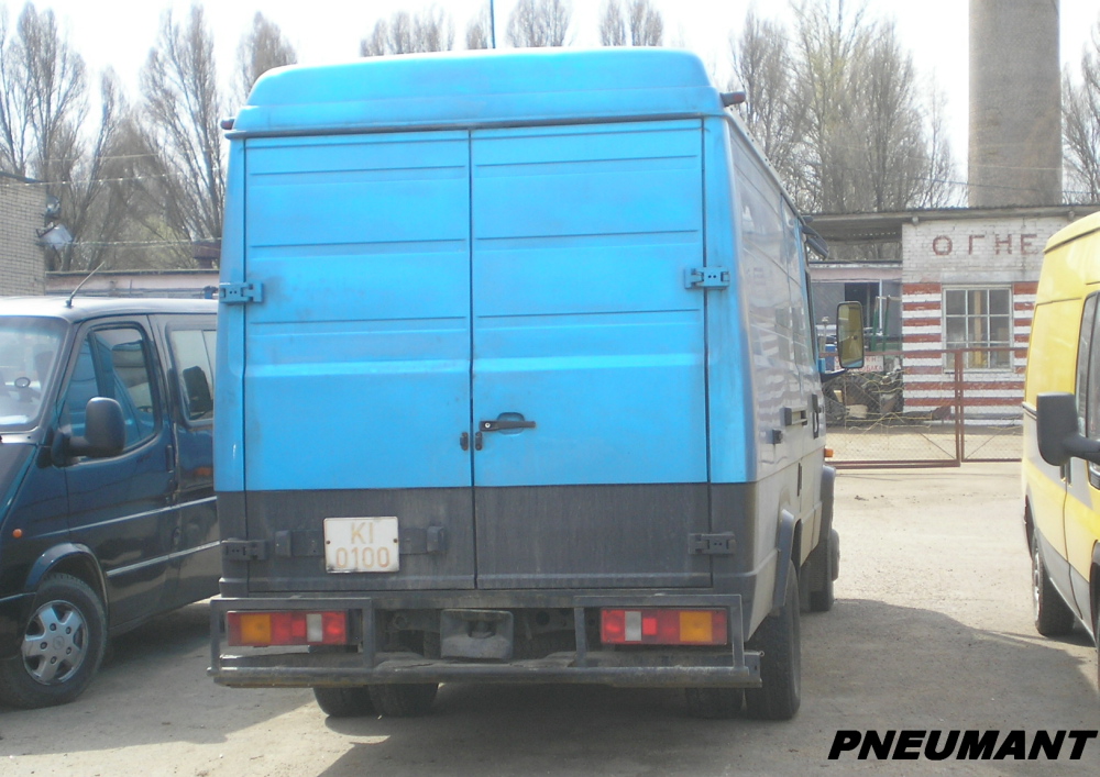 KI 0100, Mercedes-Benz T2 2nd gen (668/669/670), 1986–1996