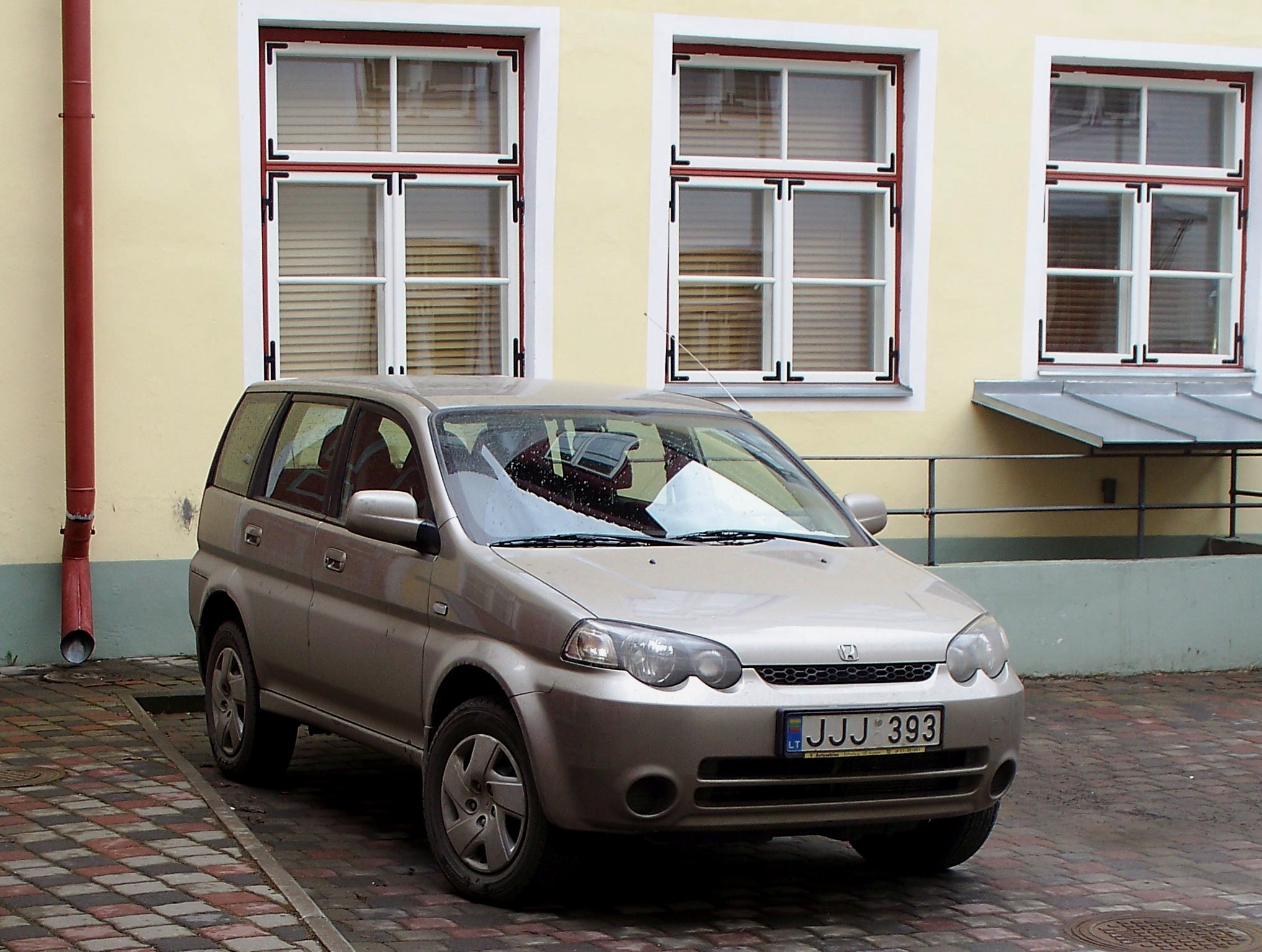 JJJ 393, Honda HR-V 1st gen 5-door SUV (GH), 1998–2005