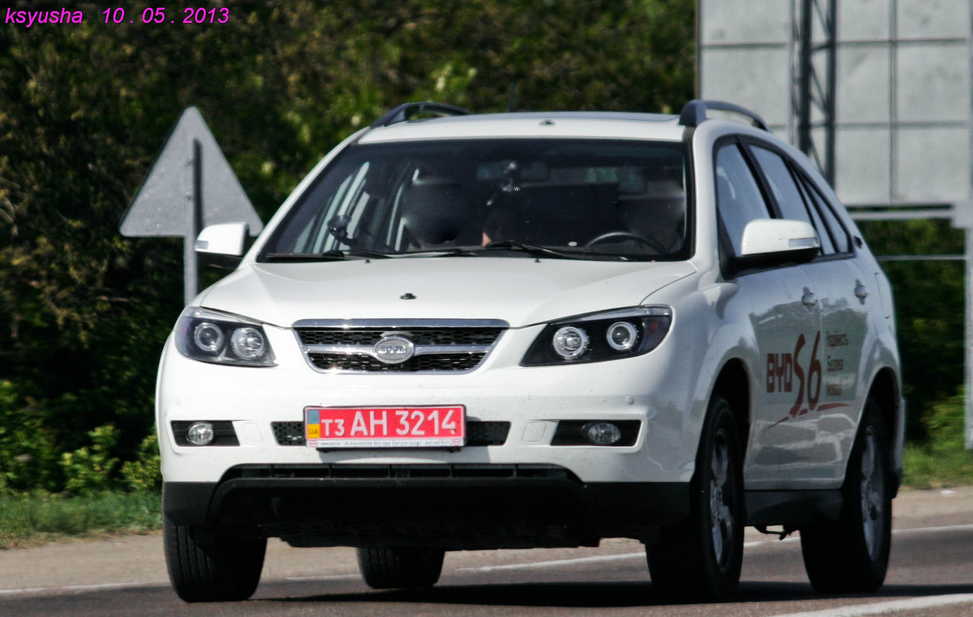 T3 AH 3214, BYD S6 
