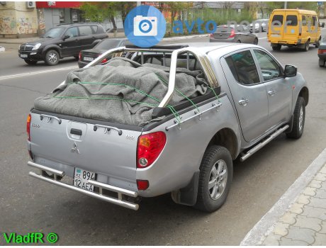 894 AEA 12, Mitsubishi L200