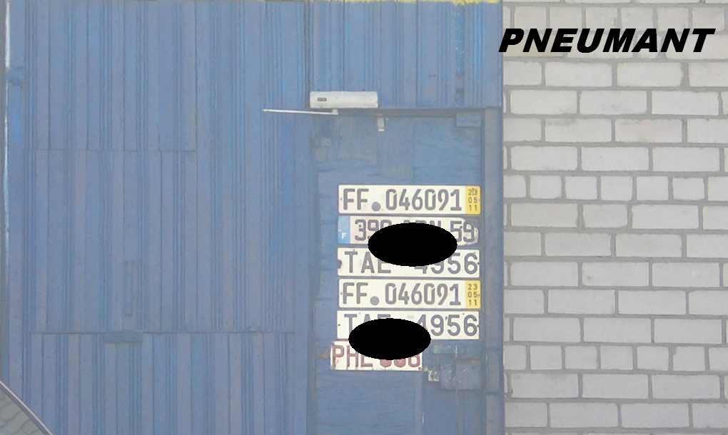 FF 046091, License plate without vehicle 