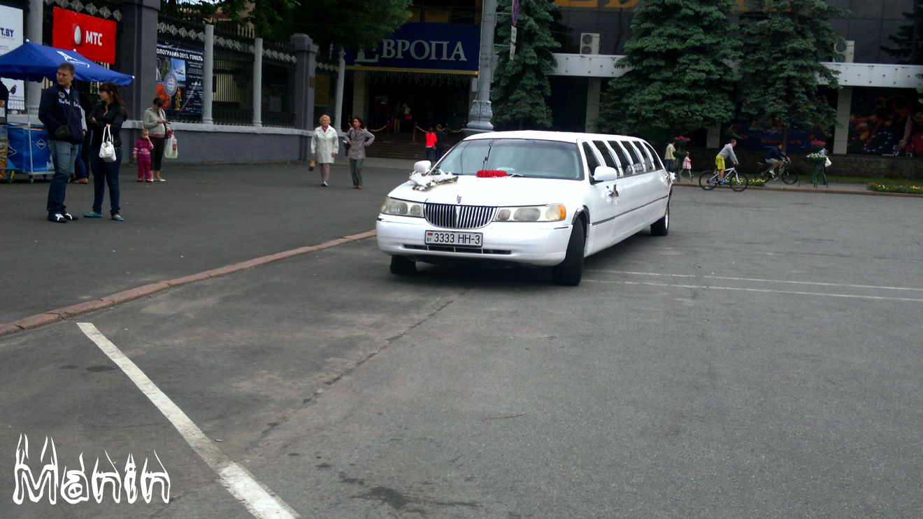 3333 HH-3, Lincoln Town Car 3rd gen (FN145), 1997–2003