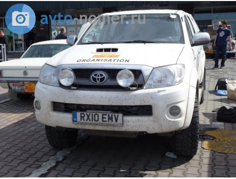 RX10 EMV, Toyota Hilux