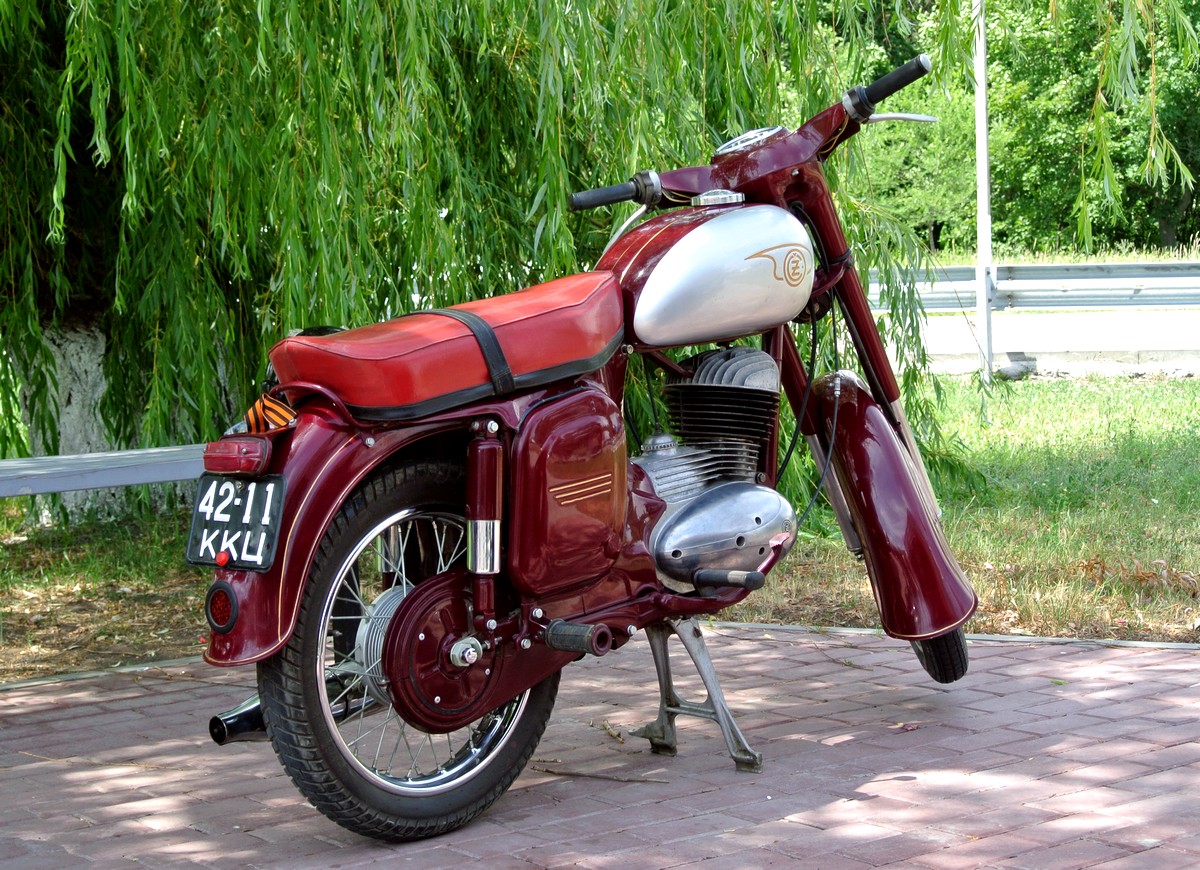 4211 ККЦ, ČZ 125 