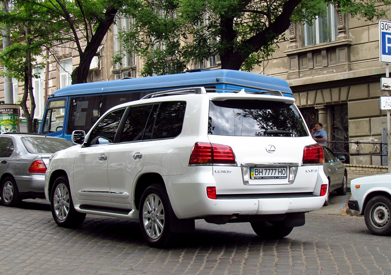 BH 7777 HO, Lexus LX 