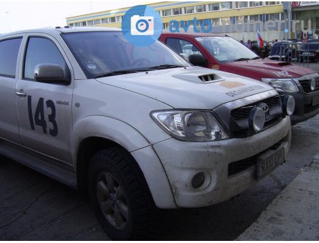 RX10 EMV, Toyota Hilux