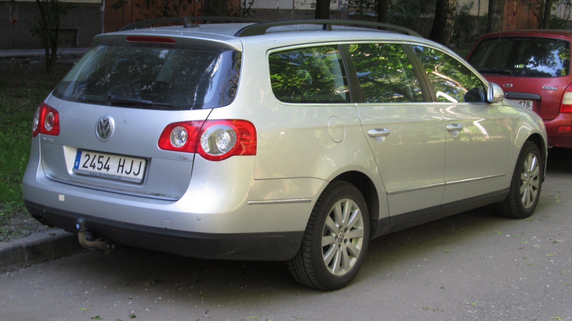 2454 HJJ, Volkswagen Passat 