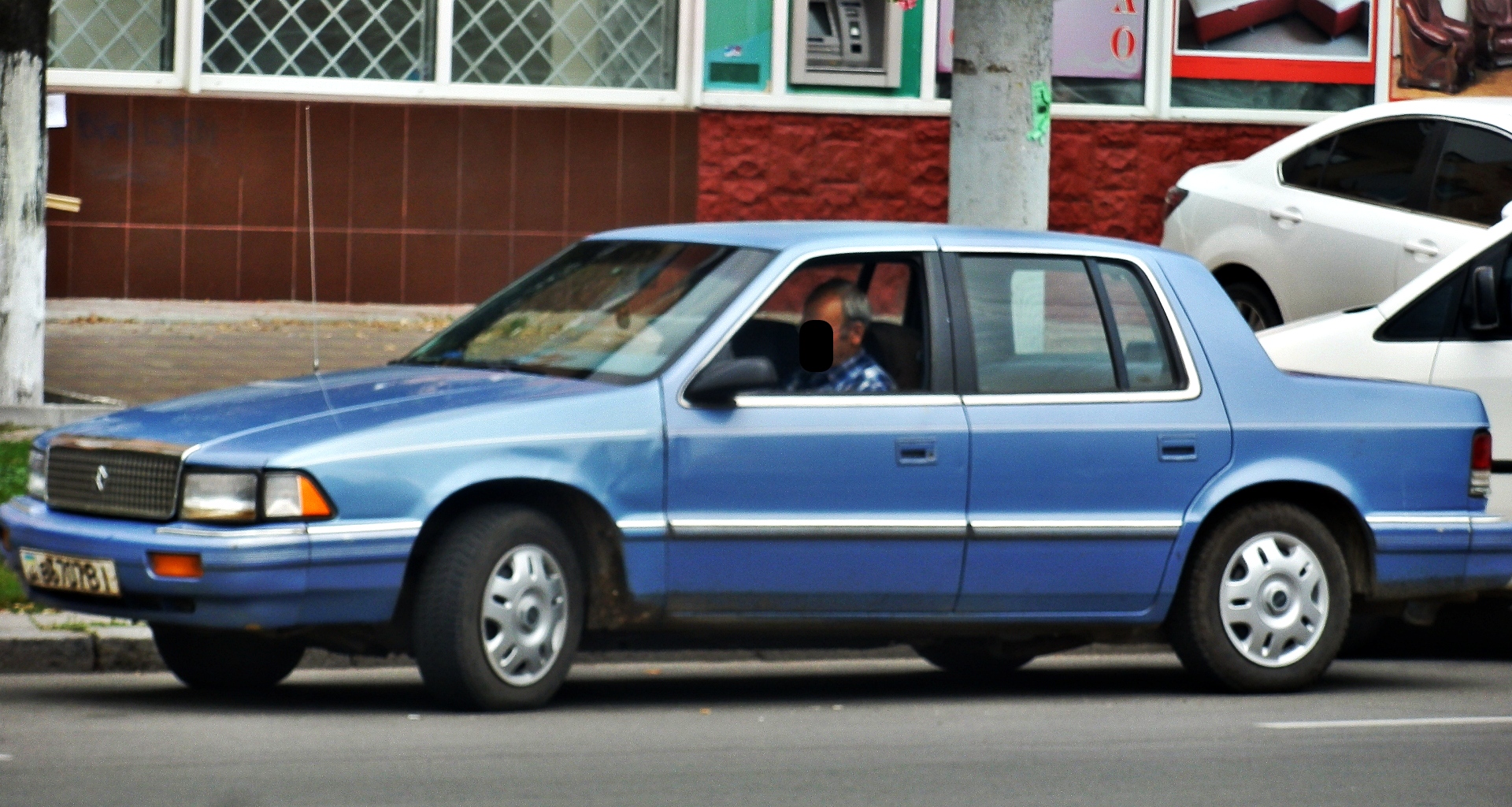 в 6707 ВІ, Plymouth Acclaim 1st gen (AA-body), 1989–1994
