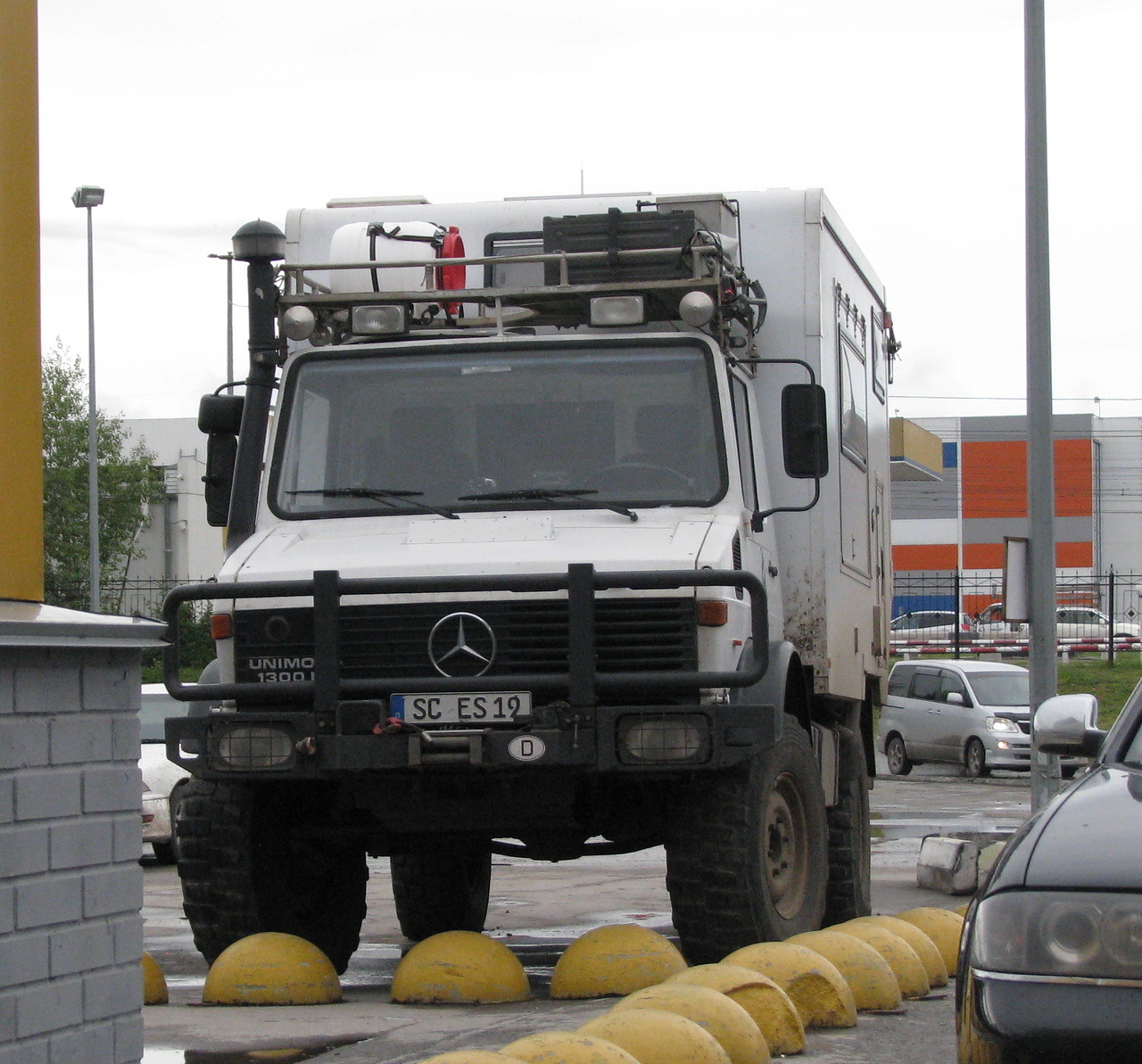 SC ES 19, Mercedes-Benz Unimog 