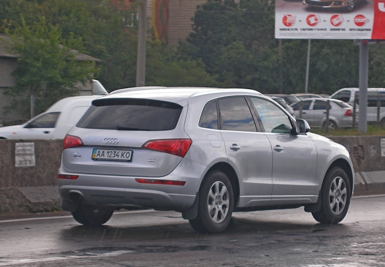 AA 1234 KO, Audi Q5 1st gen (8RB), 2008–2017