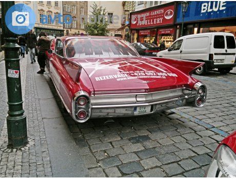 01V 1008, Cadillac DeVille