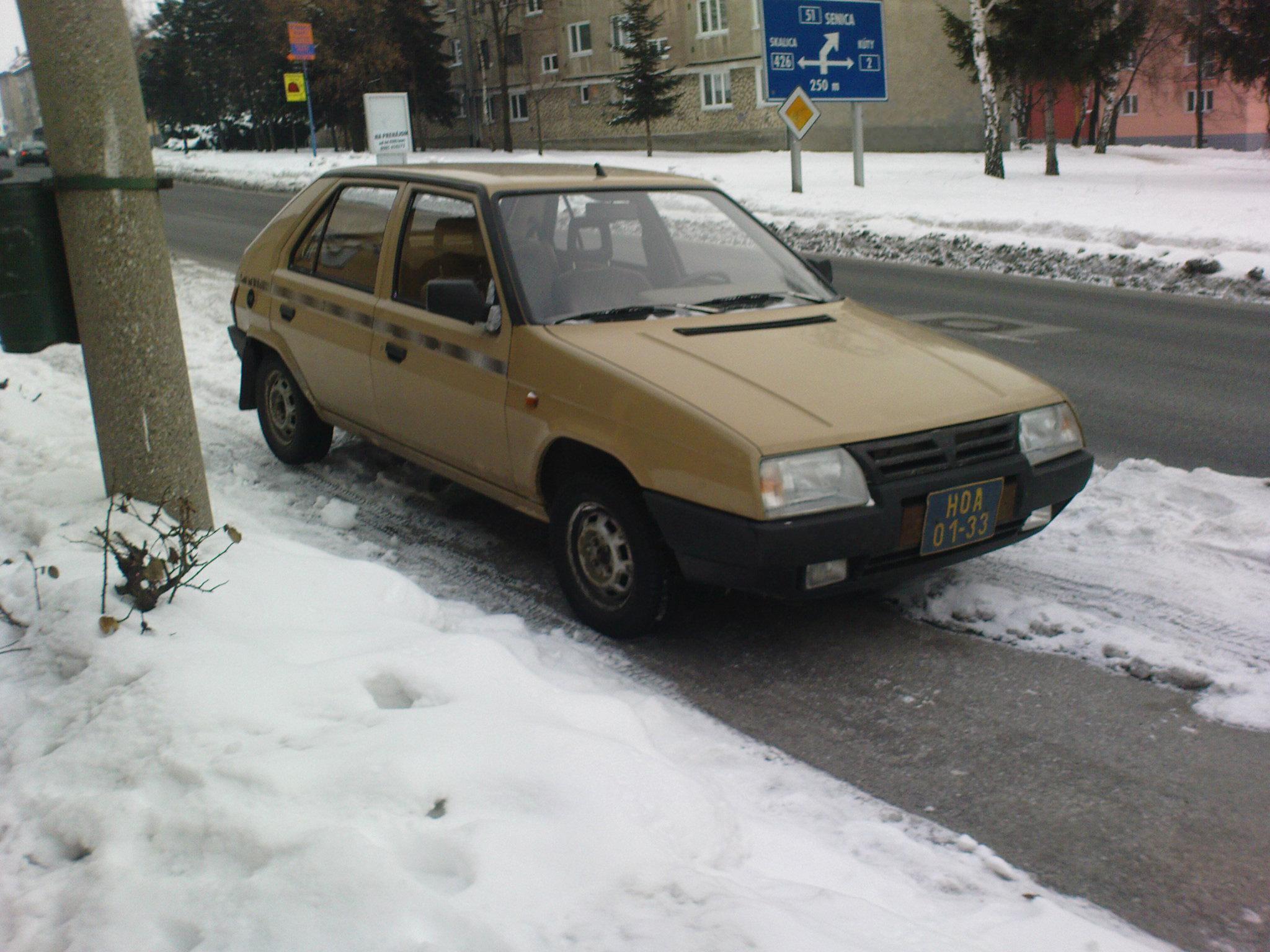 HOA 01-33, Skoda Favorit 1st gen Hatch (Type 781), 1987–1995