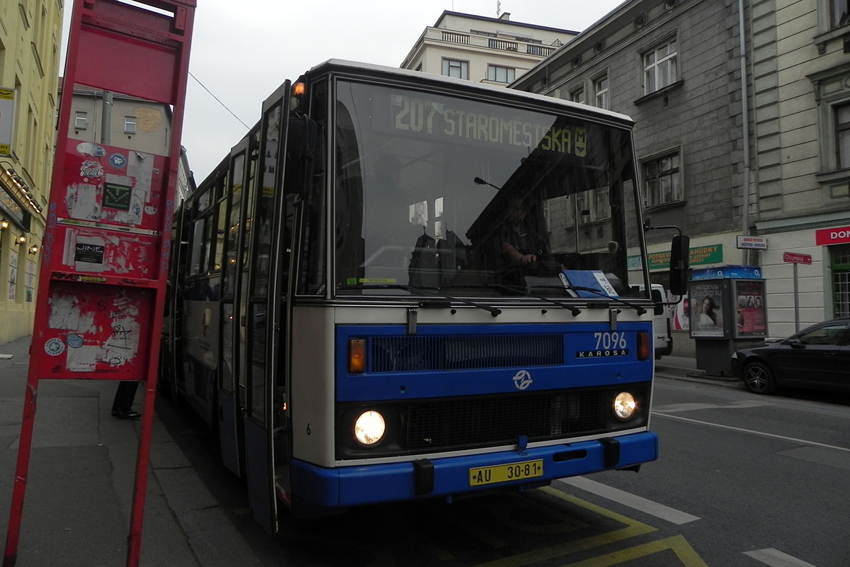 AU 30-81, Karosa B732 