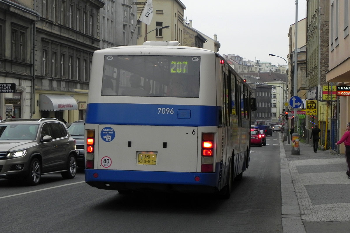 AU 30-81, Karosa B732 