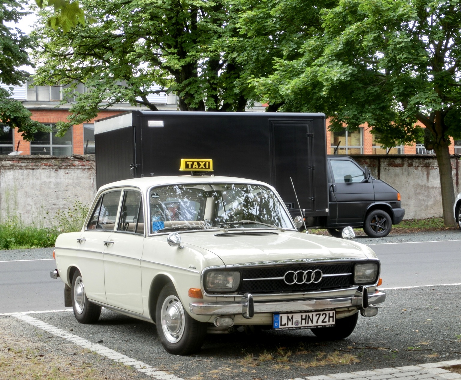 LM HN 72 H, Audi 60 1st gen 4-door Sedan (F103), 1968–1973