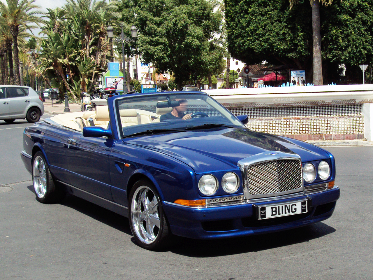 B11LVG, Bentley Azure 1st gen (SZ), 1995–2003