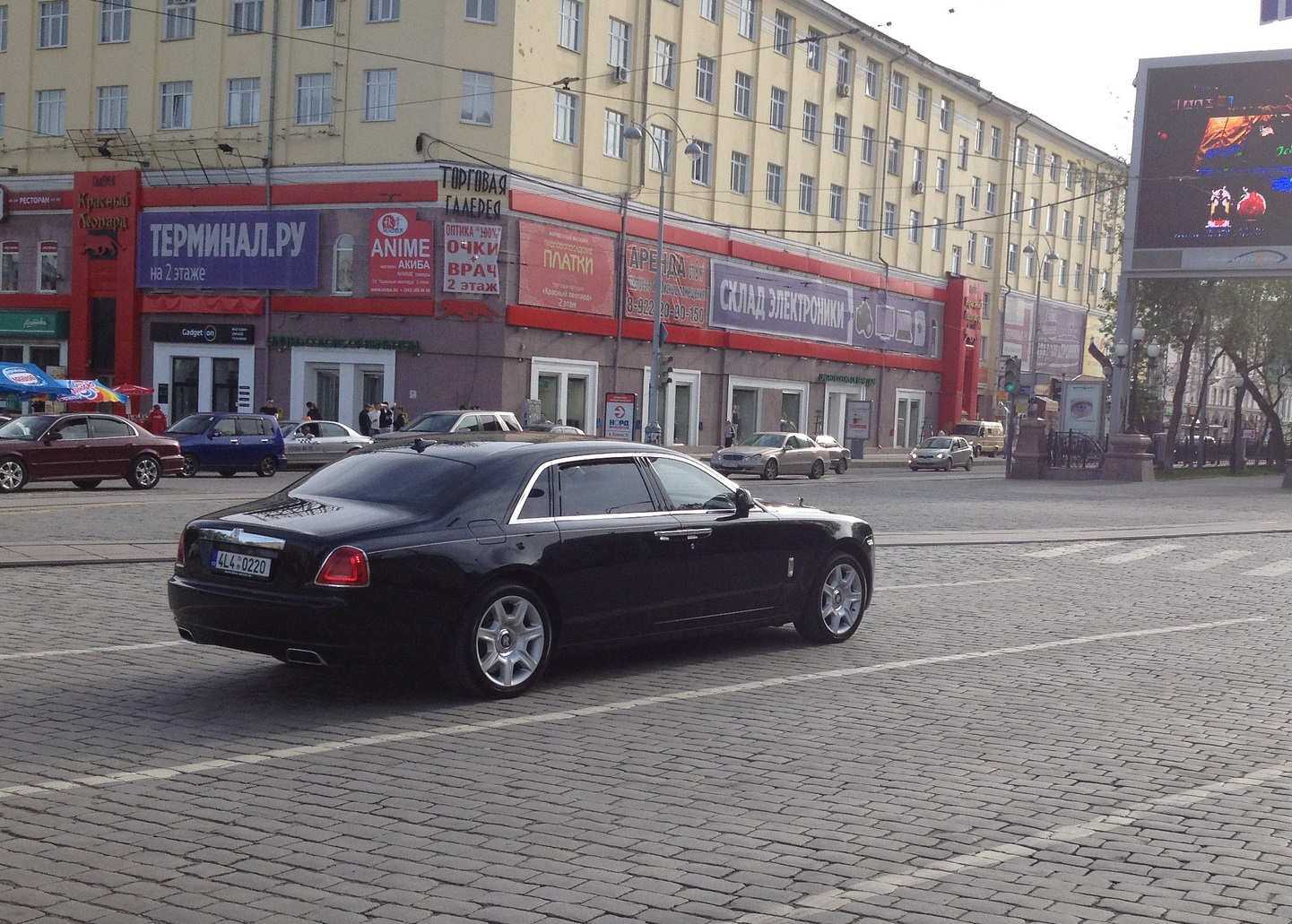 4L4 0220, Rolls-Royce Ghost 1st gen (RR4), 2009–2014