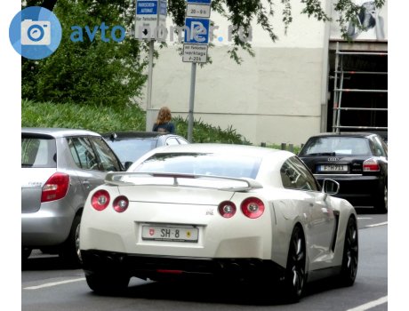 SH 8, Nissan GT-R