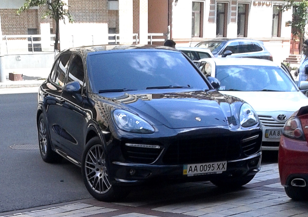 AA 0095 XX, Porsche Cayenne 2nd gen (958; 92A), 2010–2014