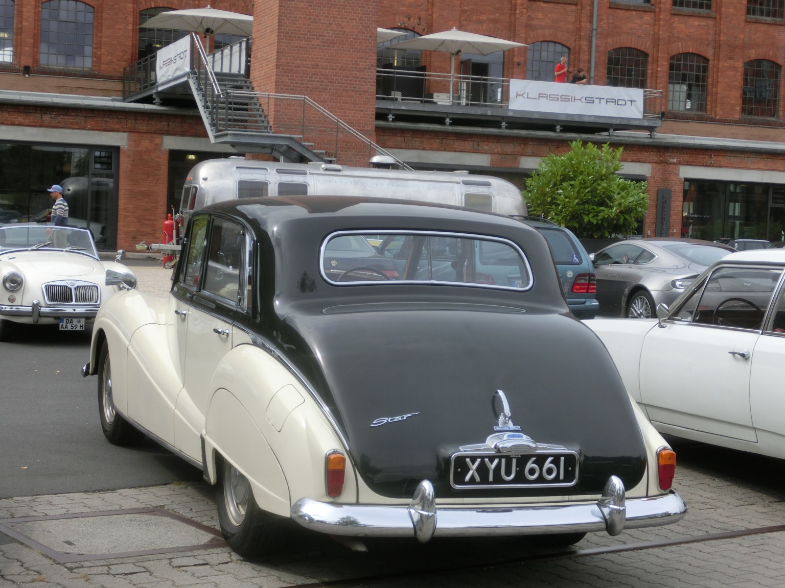 XYU661, Armstrong Siddeley Star Sapphire 