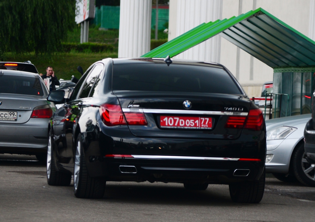 107 D 051 77, BMW 7 Series 5th gen (F01–F04), 2008–2015