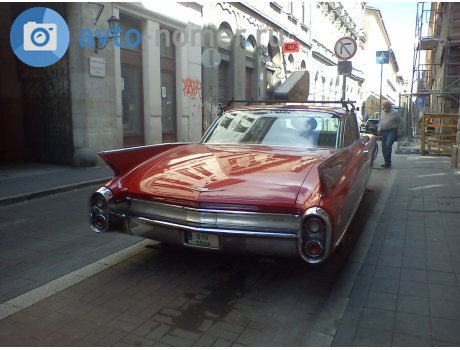 01V 1008, Cadillac DeVille
