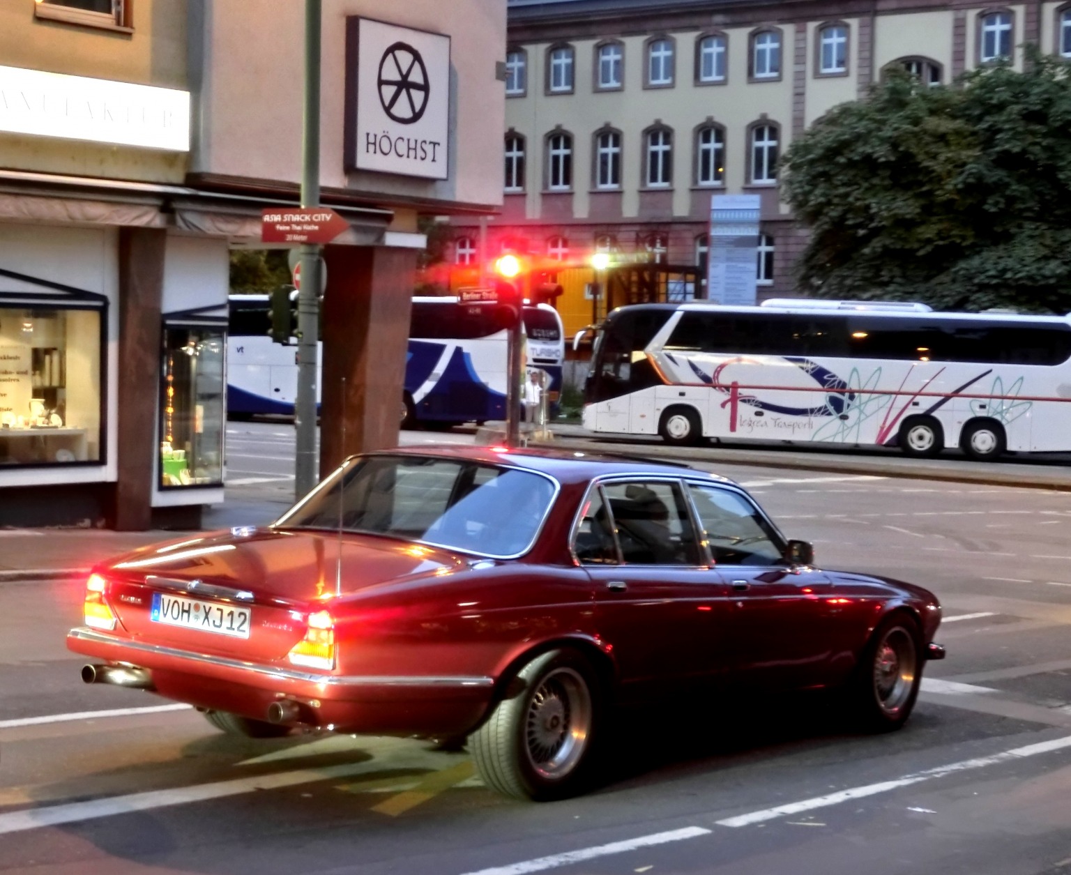VOH XJ 12, Jaguar XJ 1st gen Sedan (Series 1/2/3), 1968–1992