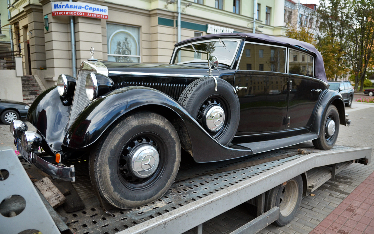 PKN 002, Mercedes-Benz 320 