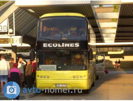 HR-8179, Neoplan Skyliner