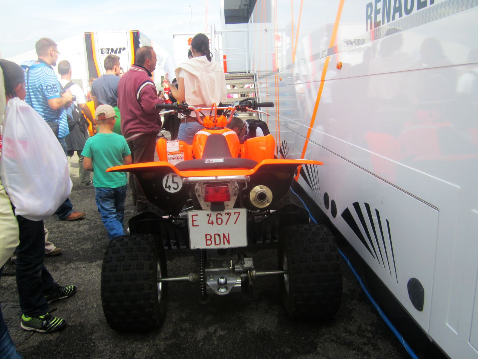 E 4677 BDN, Suzuki Quadsport 