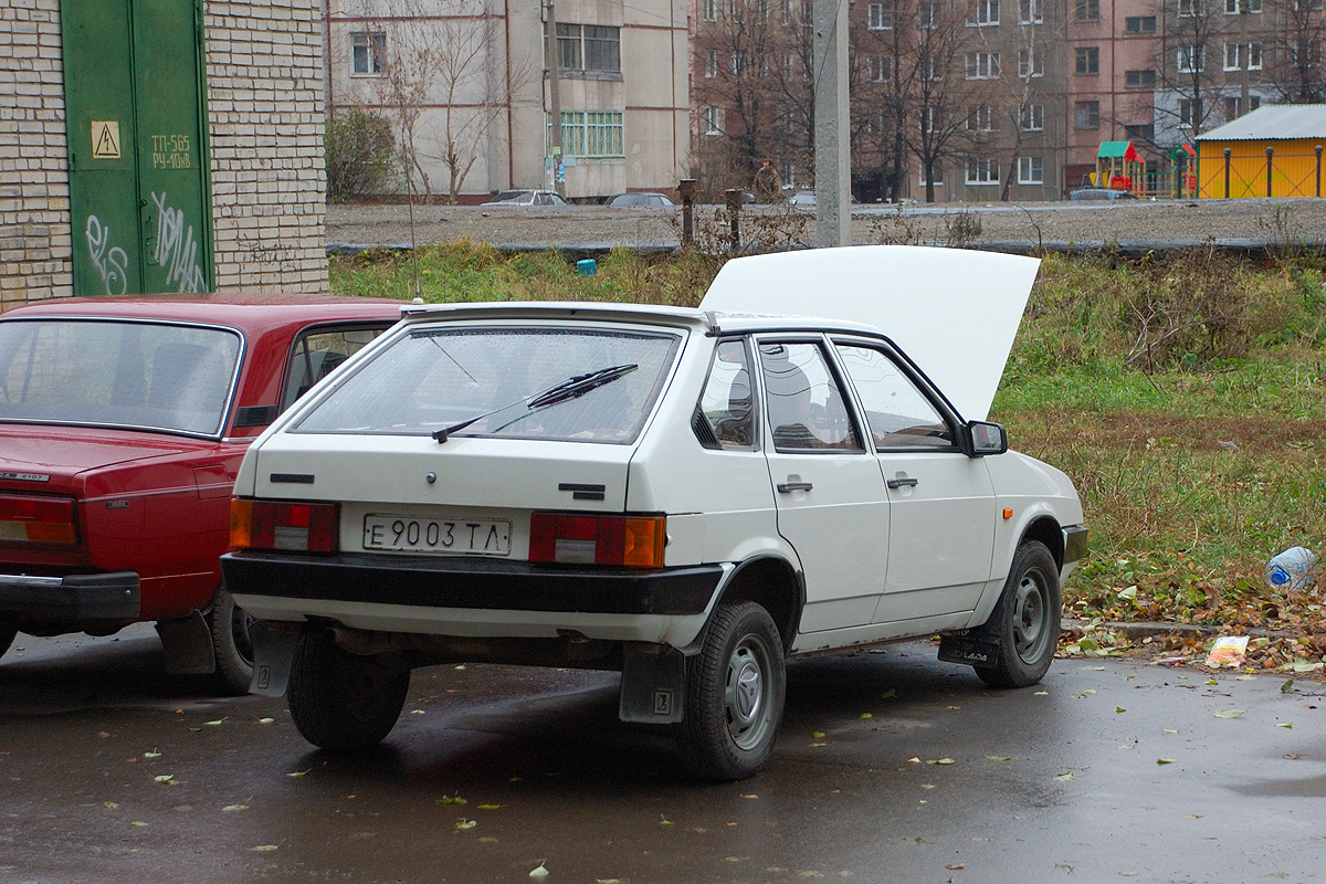 е 9003 ТЛ, Lada (VAZ) 2109 2109 Спутник (Samara/Forma/Sputnik), 1987–2004 (–2011 for others)