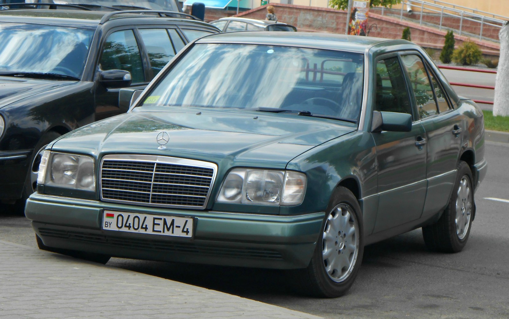 0404 EM-4, Mercedes-Benz E-Klasse 1st gen Sedan (W124), 1984­–1995