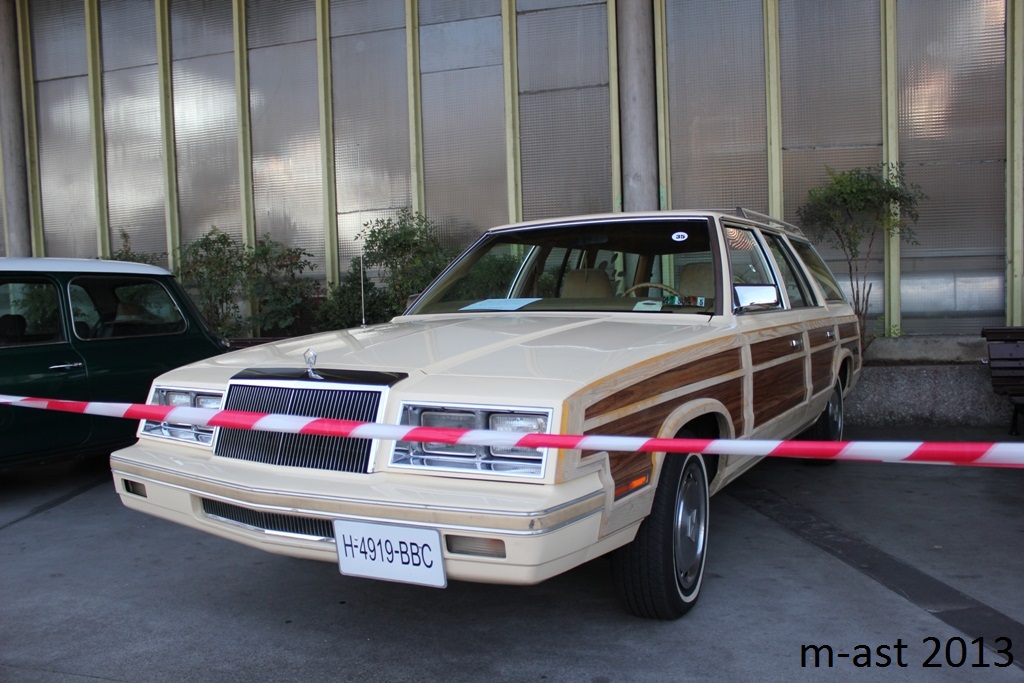 H 4919 BBC, Chrysler LeBaron 2nd gen Wagon (Town&Country), 1981–1988