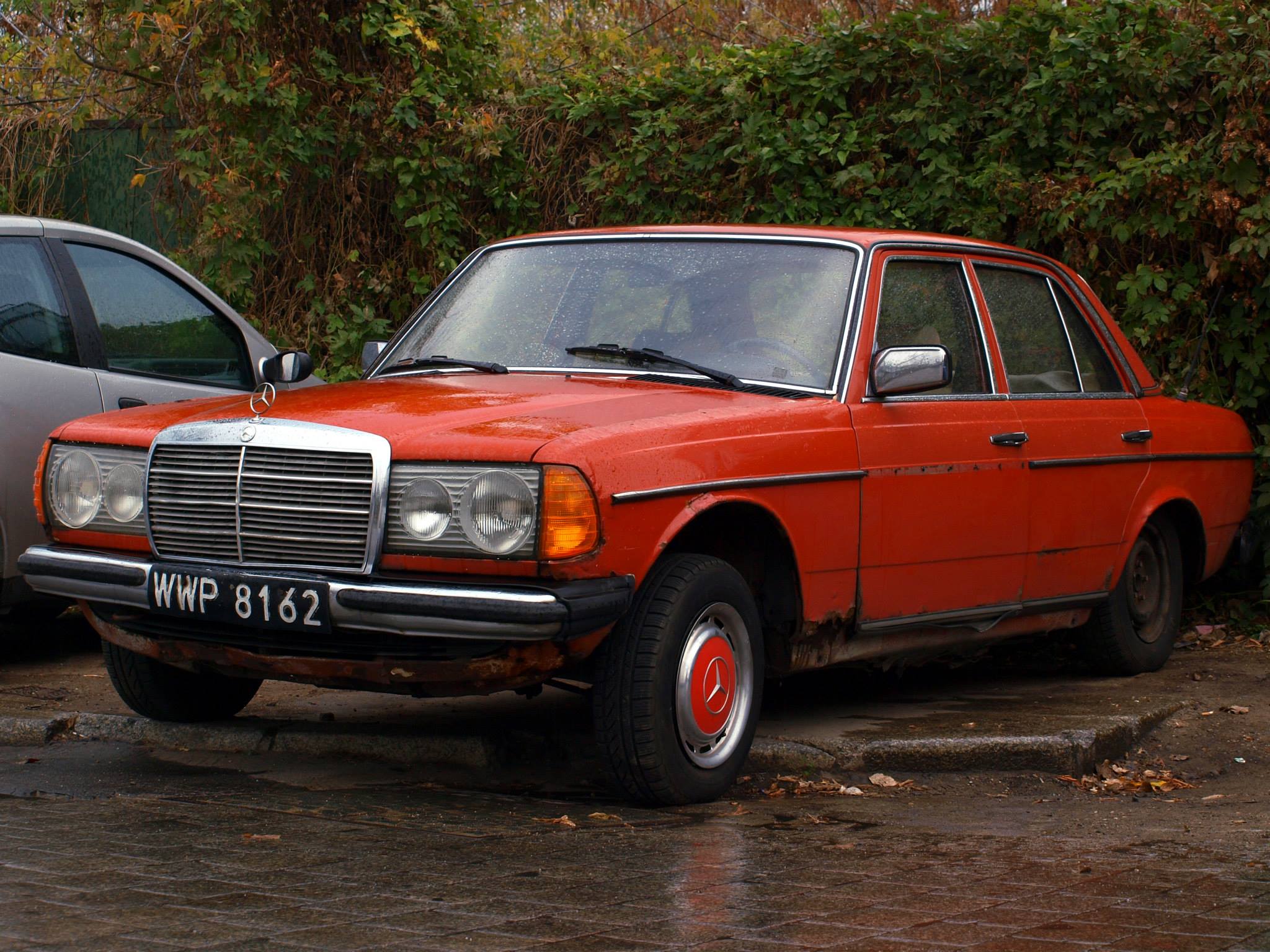 WWP 8162, Mercedes-Benz E-Klasse 200–300 Sedan (W123), 1975­–1986