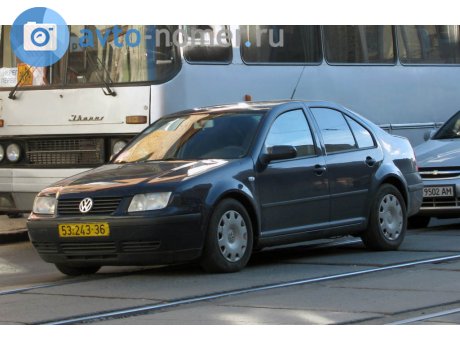 53-243-36, Volkswagen Bora