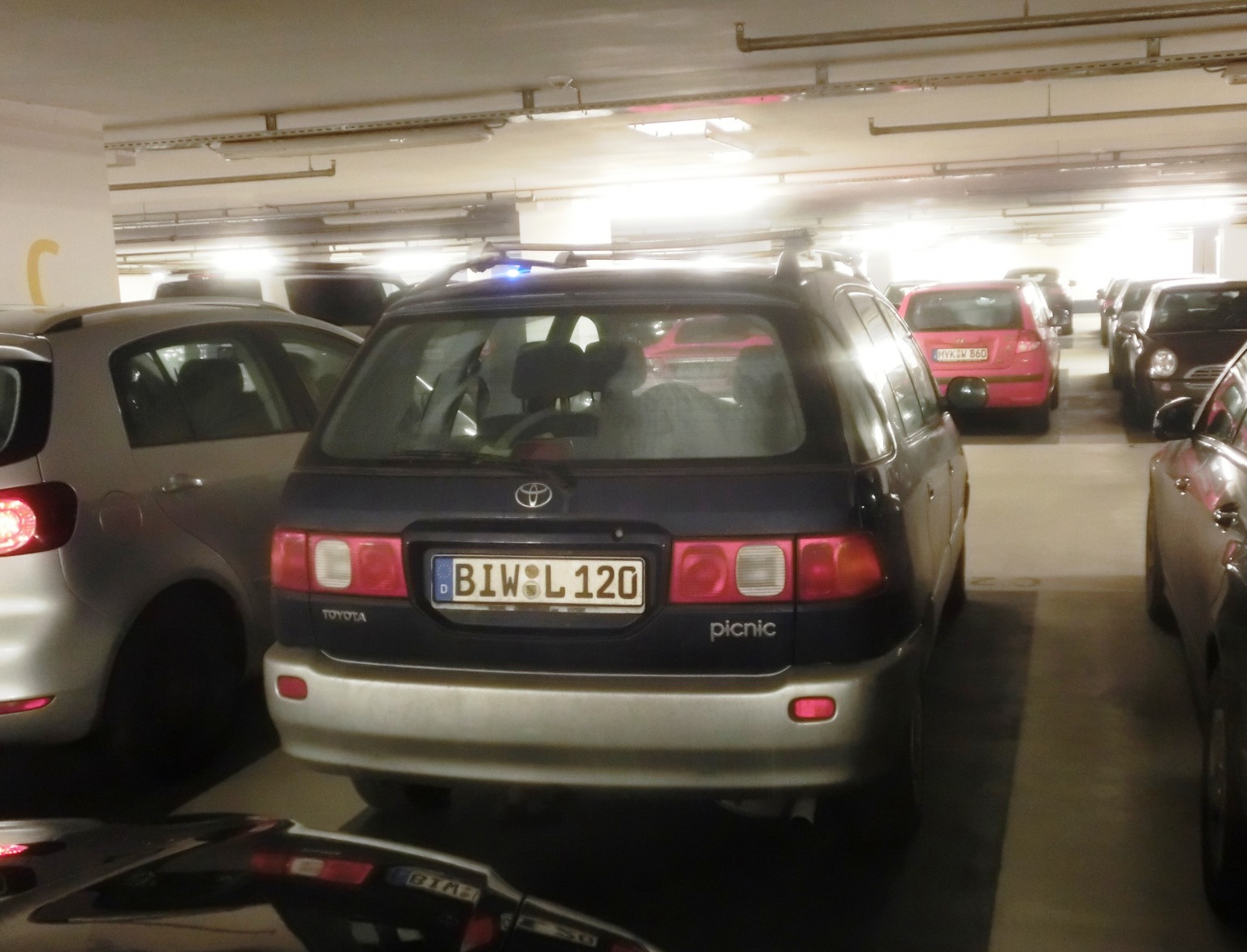 BIW L 120, Toyota Picnic 1st gen (XM10), 1996–2001