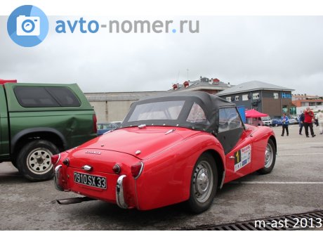 7910 SX 33, Triumph TR3